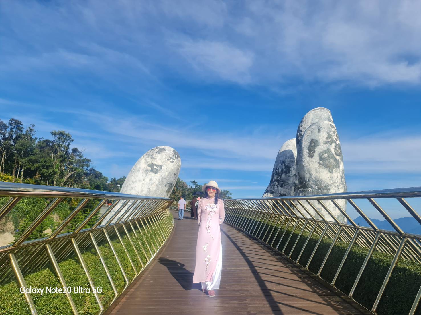 ลูกค้า ลุค ทริป ฮอลิเดย์ ทัวร์เวียดนามกลาง 07-10 ก.ย.66